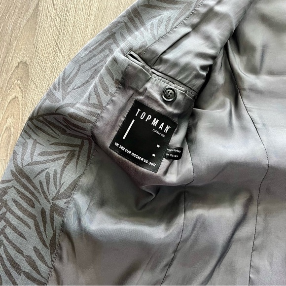 Topman men’s palm leaf print blazer - Picture 3 of 3